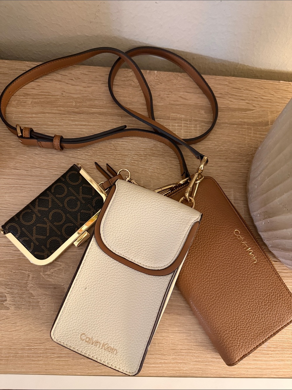 3-piece Calvin Klein Cream and Tan Crossbody Wallet with Monogram Coin Pouch - Picture 2 of 8